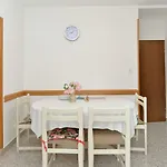 Апартаменты 828