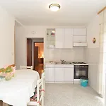 Апартаменты 828 *