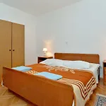 828 *