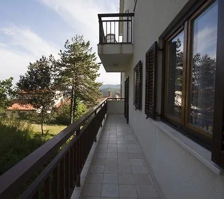 828 Rabac