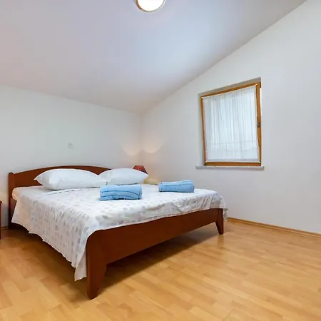 Apartment 828 Rabac