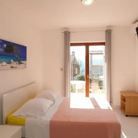 828 Apartment