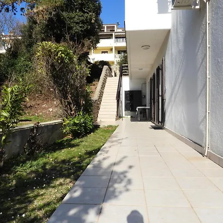 828 Apartment