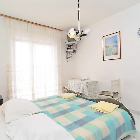 828 Apartment *